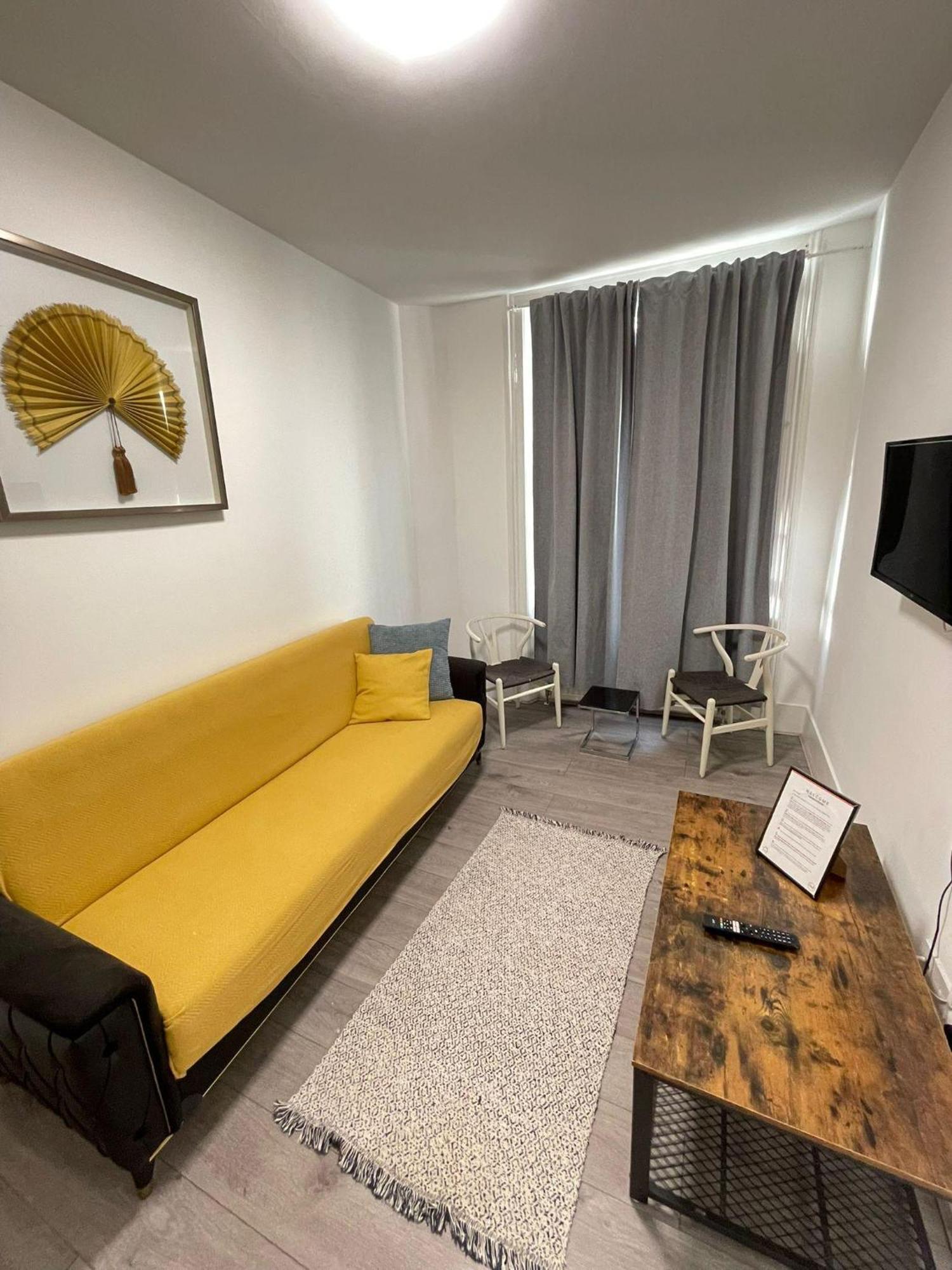 Captivating 1-Bed Apartment In Лондон Екстер'єр фото